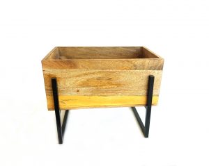 Planter w/Stand
